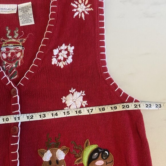 White Stag Winter Reindeer Holiday Christmas 16W Red Embroidered Sweater Vest - Picture 8 of 12